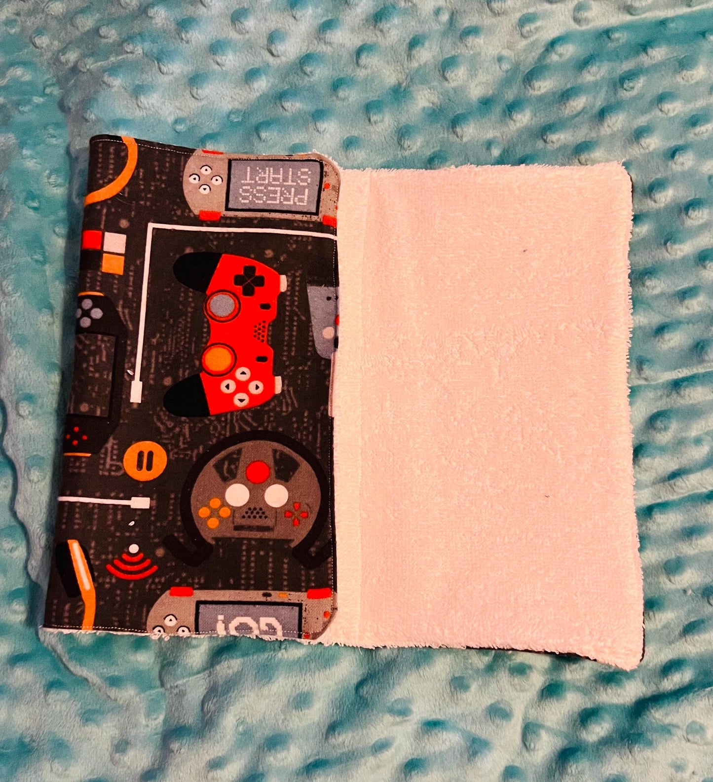 Absorbent Terry & Soft Flannel Baby Burp Cloths | Perfect Baby Shower Gift | Practical Newborn Essentials new mom. Order is for a single.